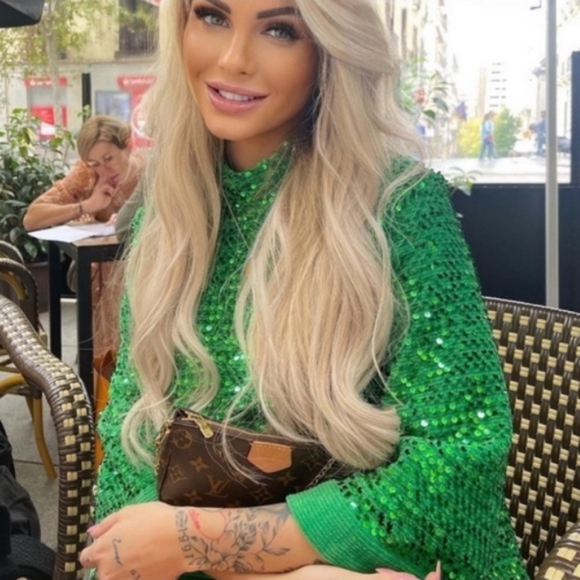 Zara* Sequin Green Top Shirt Bloggers Fav - Picture 2 of 4